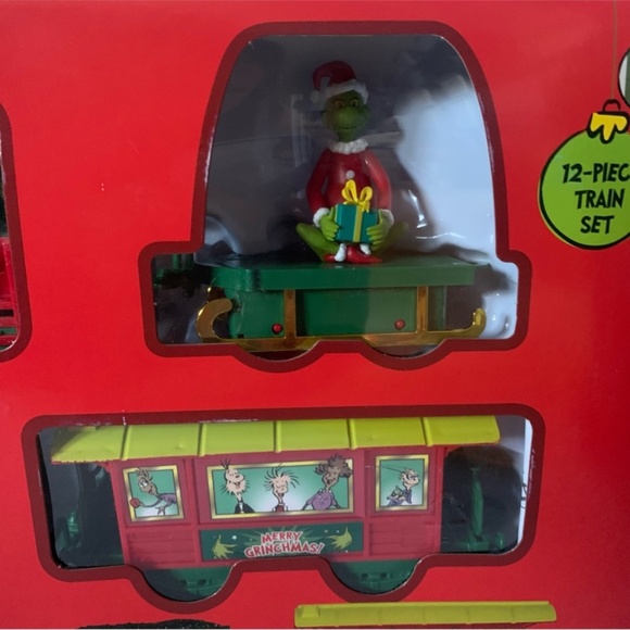 NIB. DR. SEUSS The Grinch Holiday Express Train Set - Picture 4 of 7